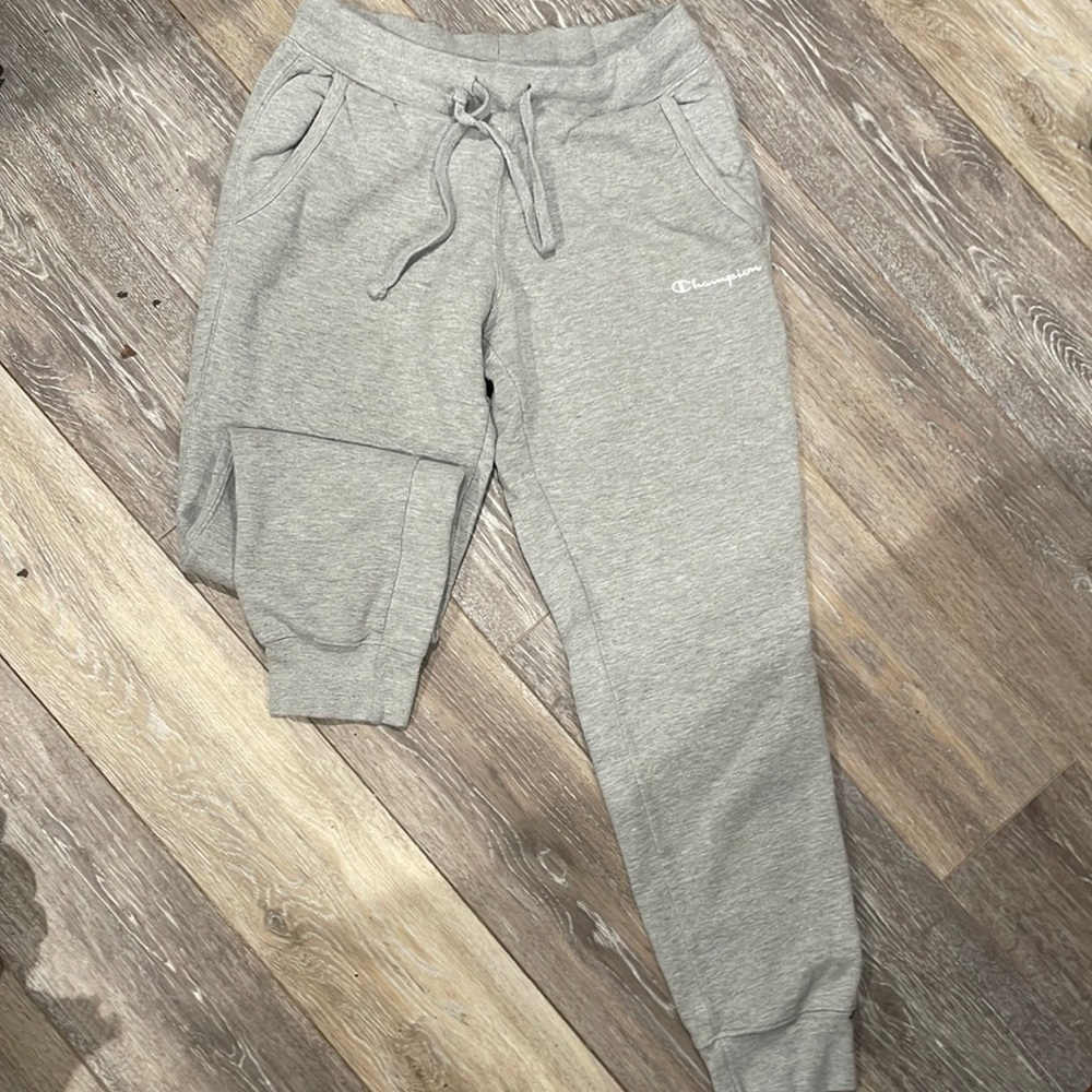 grey sweat pants